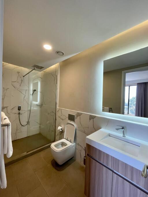 A Scenic Escape Within Nairobi Apartment Ngoại thất bức ảnh