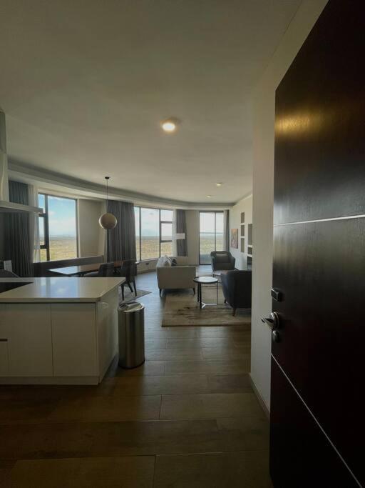 A Scenic Escape Within Nairobi Apartment Ngoại thất bức ảnh